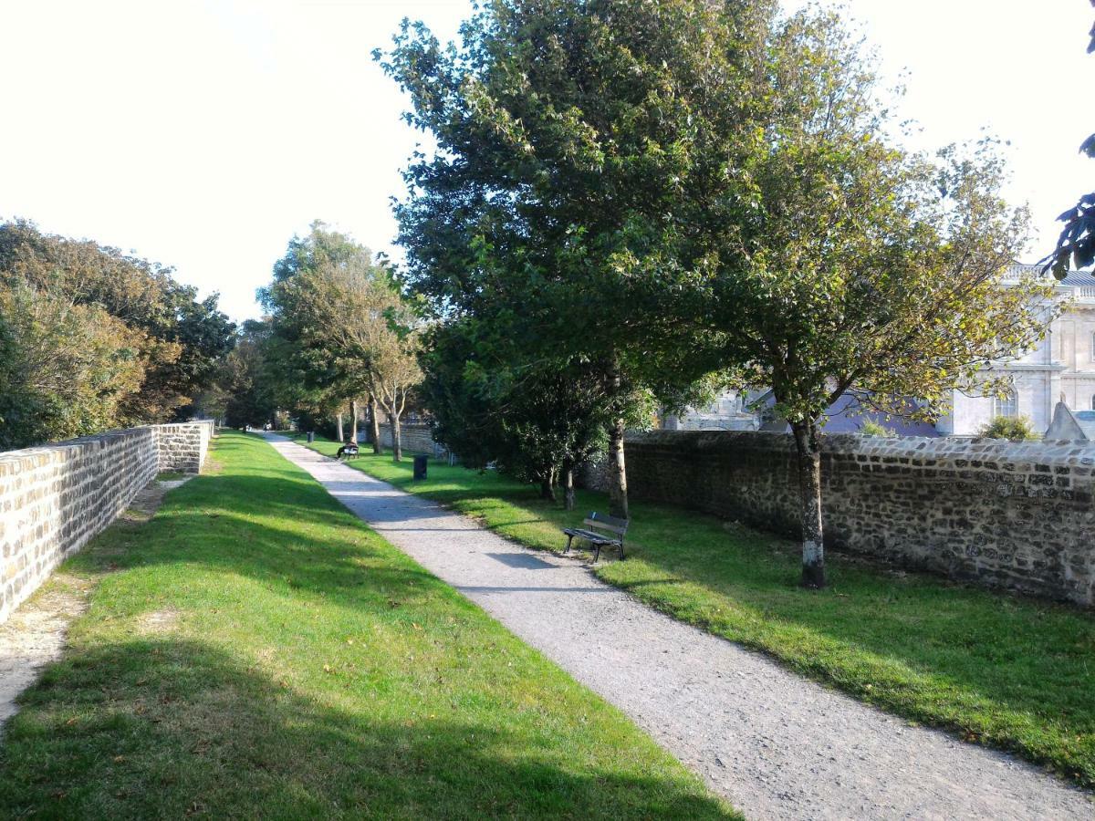 T3 En Vieille Ville 2Adult 2 Enfants Parking Gratuit - By La Source D'Orfee Boulogne-sur-Mer Exterior photo